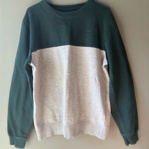 AM London, size Large men’s two toned crew neck long sleeve sweater